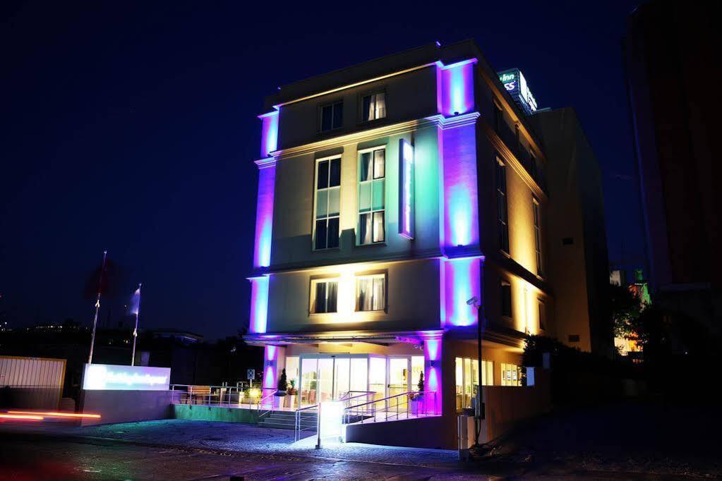 Express Istanbul-altunizade By Ihg Stambuł
